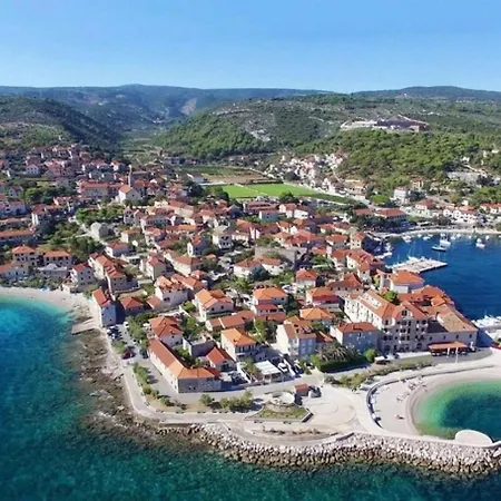 Apartment Jela - 50 M From